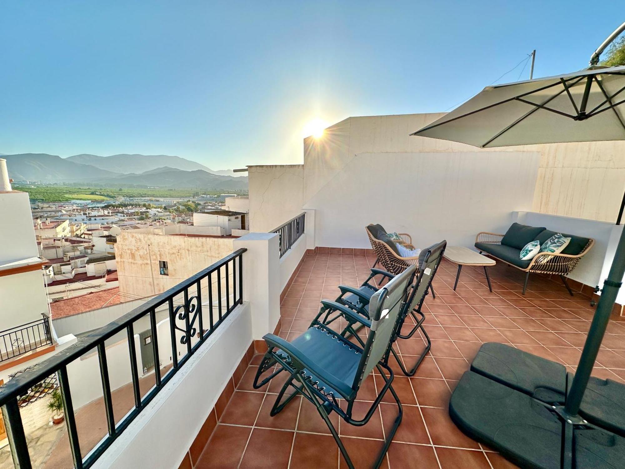 Casa Con Terraza Y Patio Privado En Salobrena 빌라 외부 사진